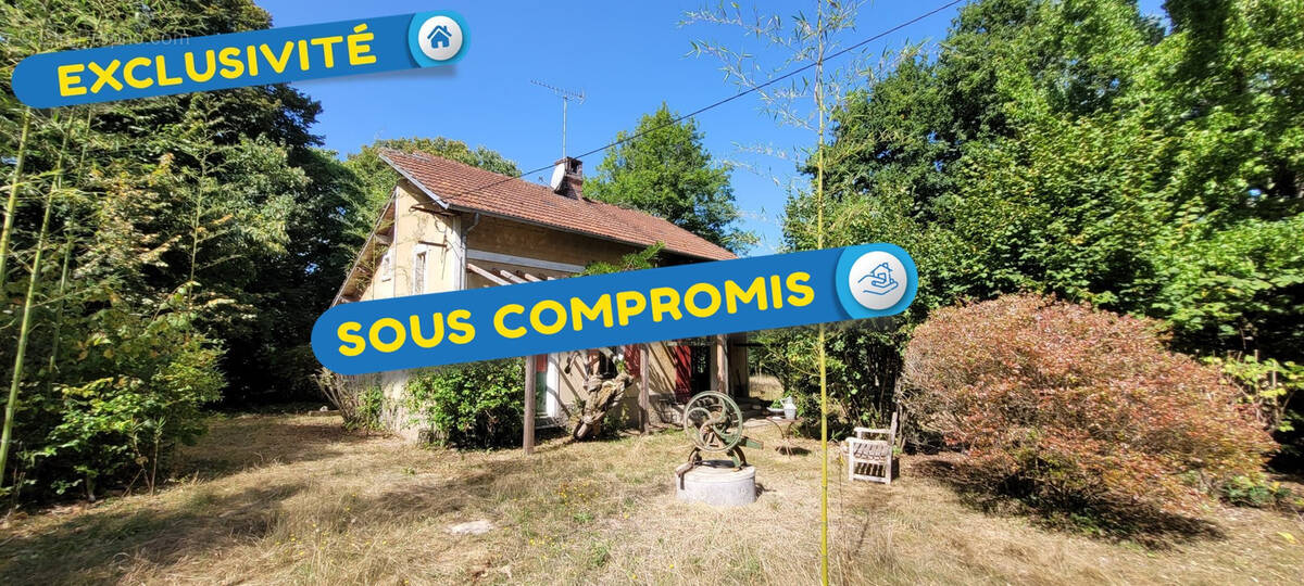 Maison à COMBREUX