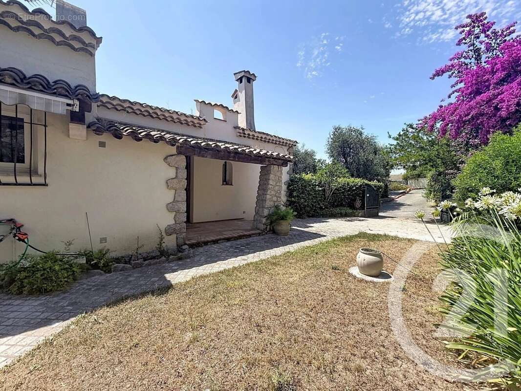 Maison 161 m² à Mougins  - photo 23
