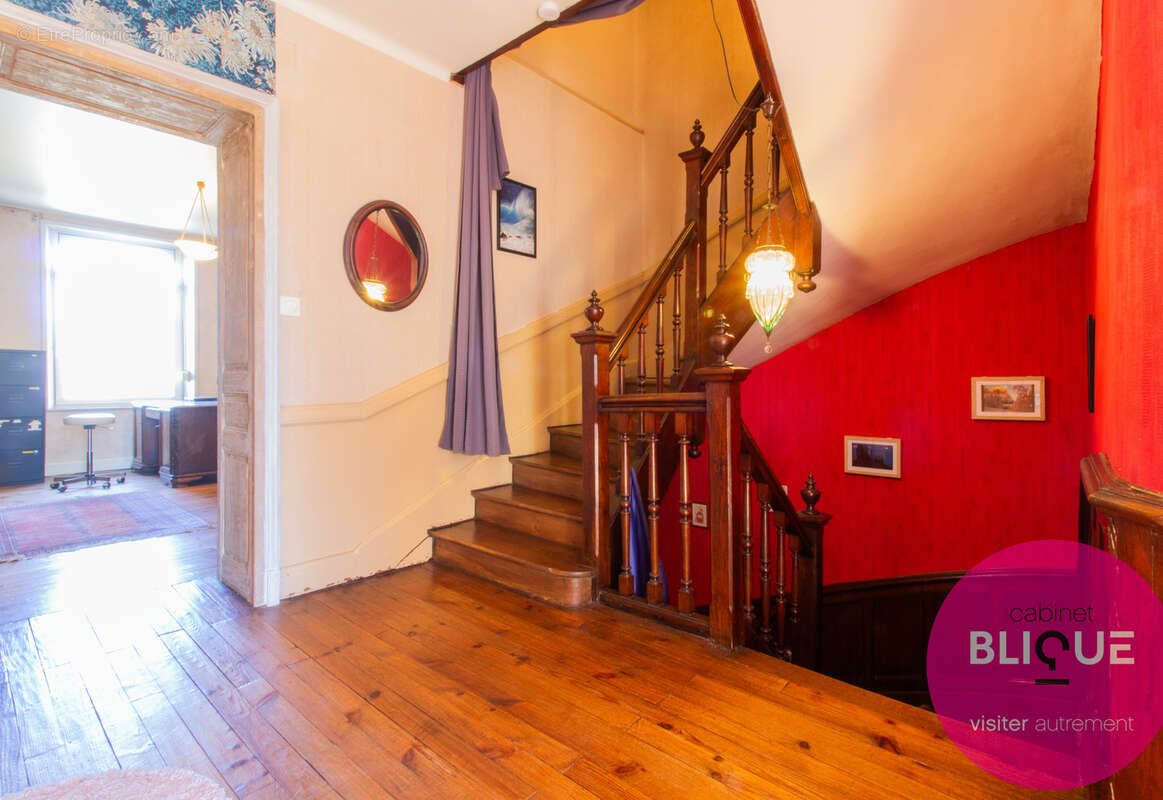 Maison à DOMEVRE-SUR-VEZOUZE