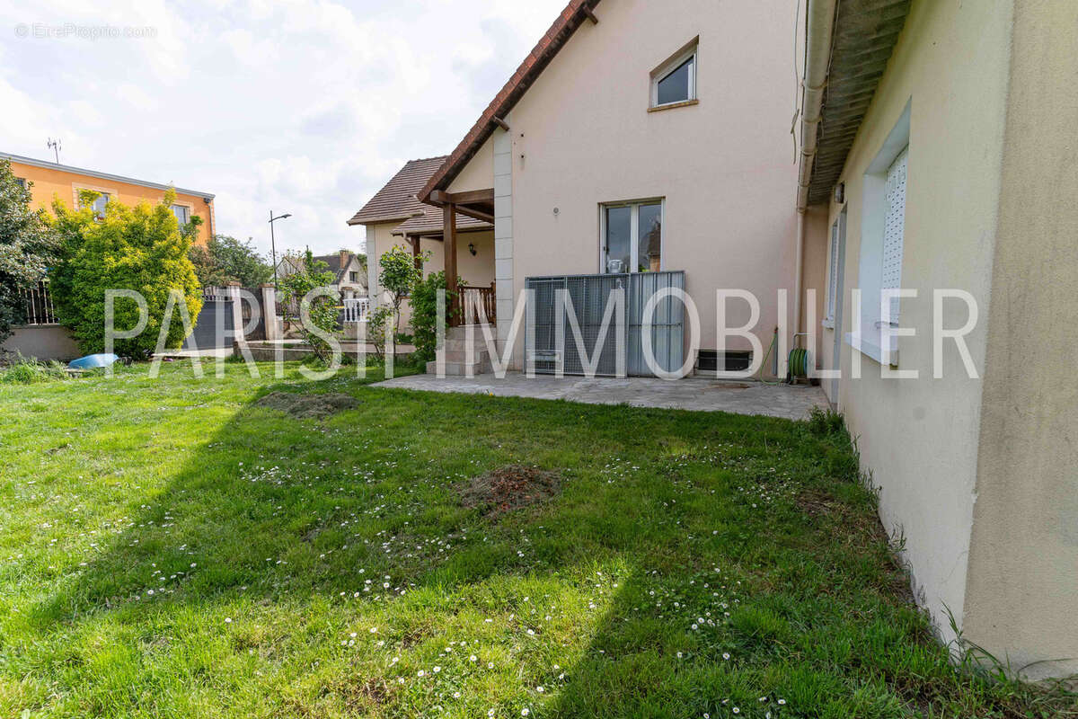 Maison à MONTIGNY-LES-CORMEILLES