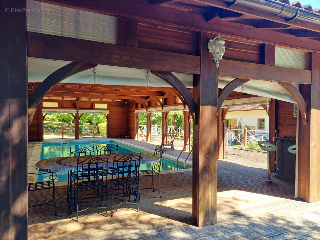 Maison à TERRASSON-LAVILLEDIEU