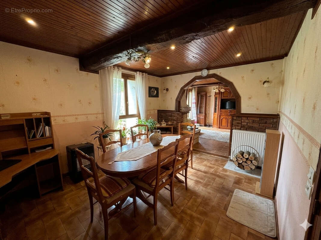 Maison à CROUY-EN-THELLE