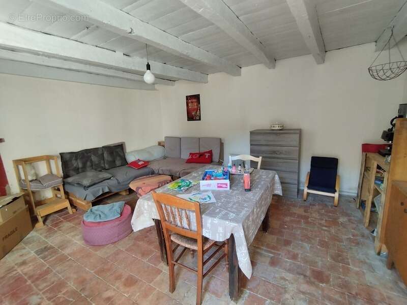 Maison à MORNAC