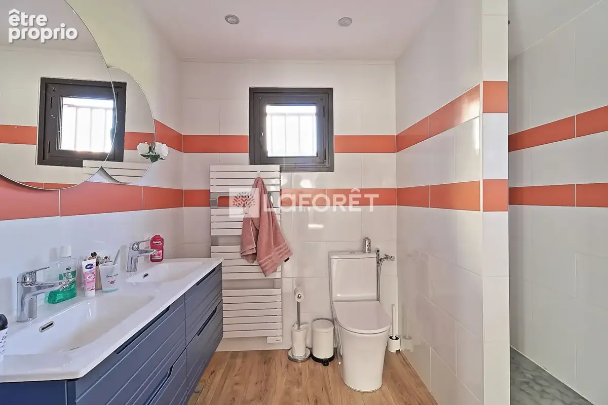 Maison 3 faces, 5 pièce(s) 148 m2, piscine, pool house... - photo 11