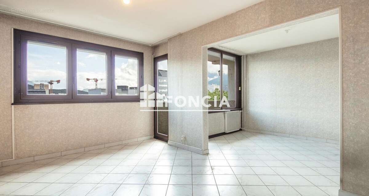 Appartement à ECHIROLLES