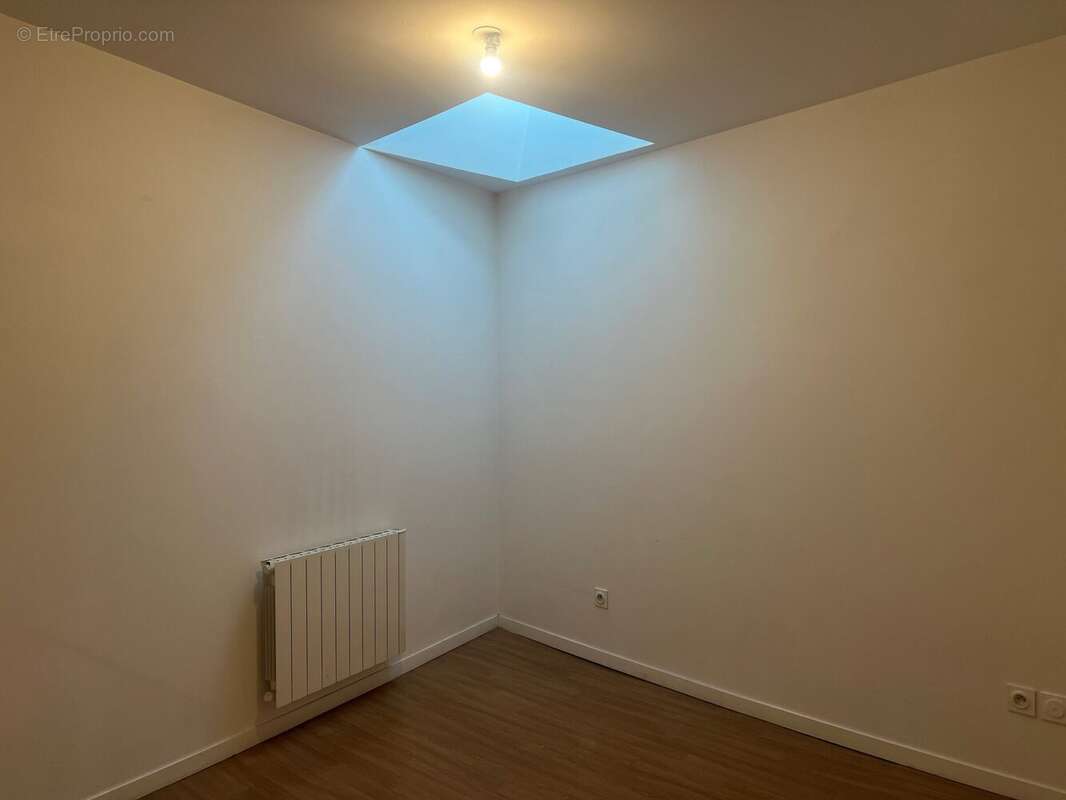Salle d'eau lot 15 - Appartement à CARBON-BLANC