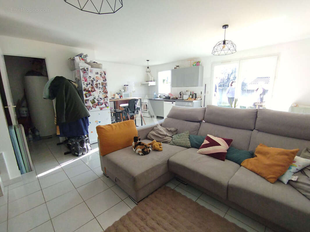 Maison à BUSSAC-SUR-CHARENTE