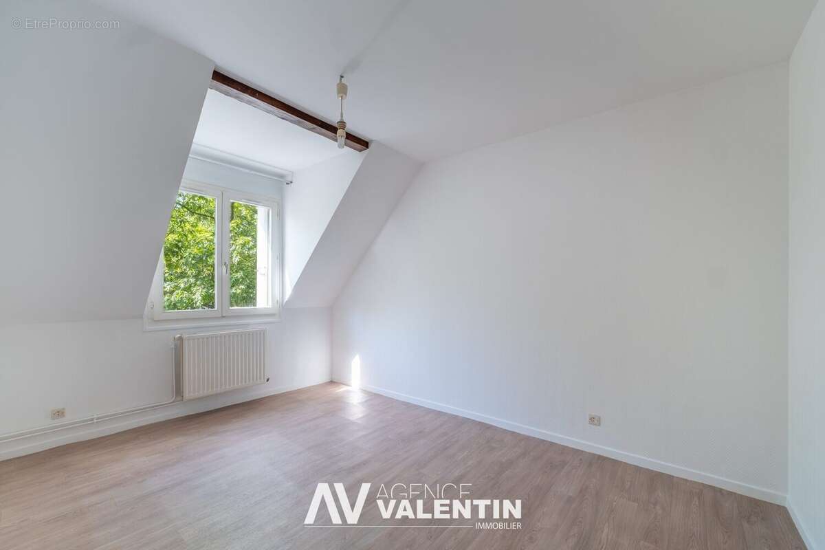 Maison 111 m² à Metz  - photo 7