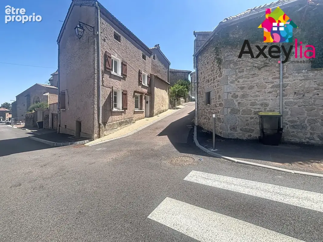 Maison à AMBIERLE