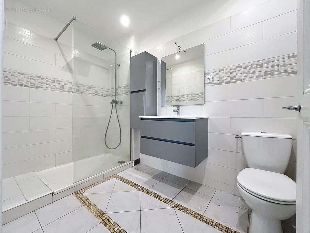 Appartement à VILLARS-SUR-VAR