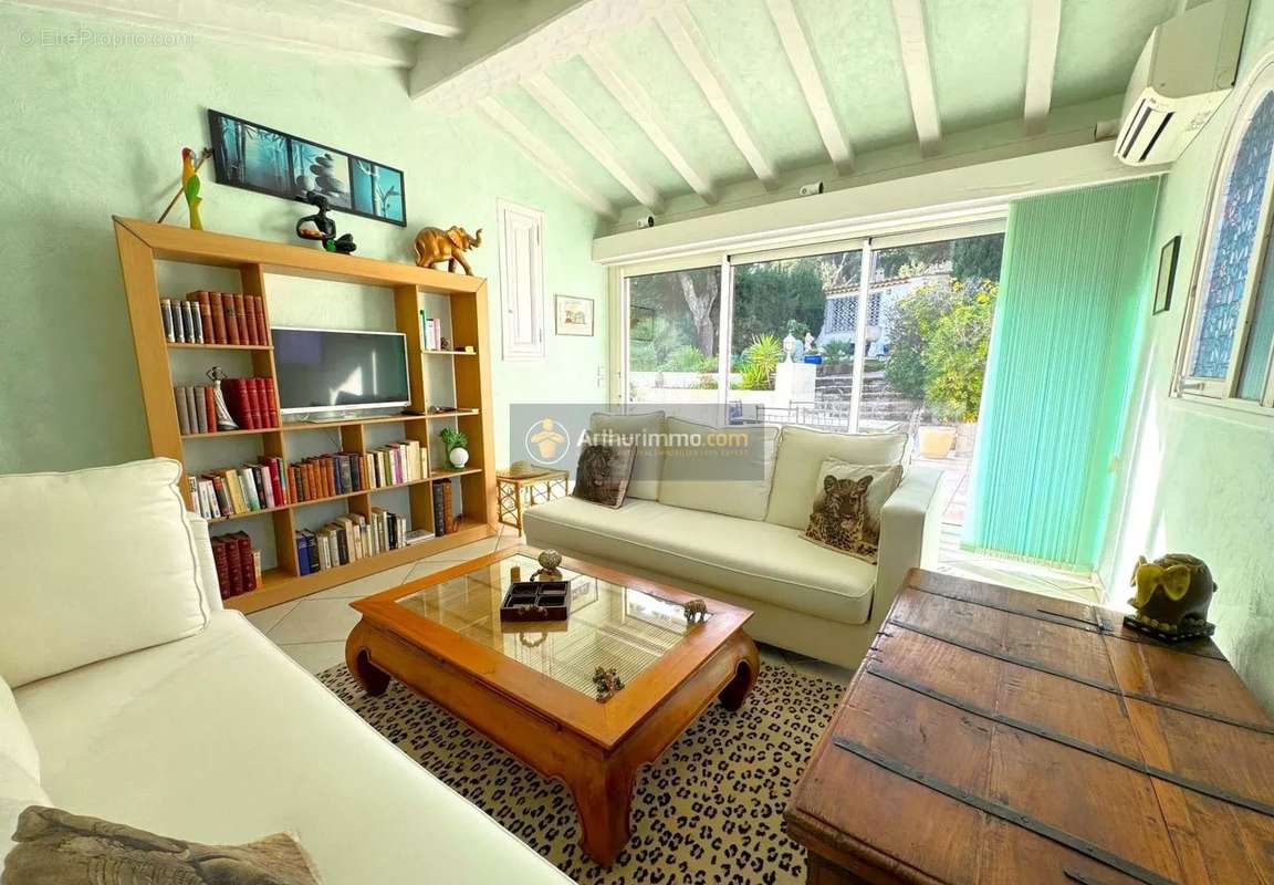 Appartement à LES ISSAMBRES