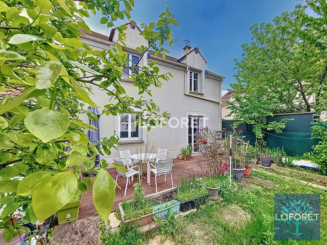 Maison à VIGNEUX-SUR-SEINE