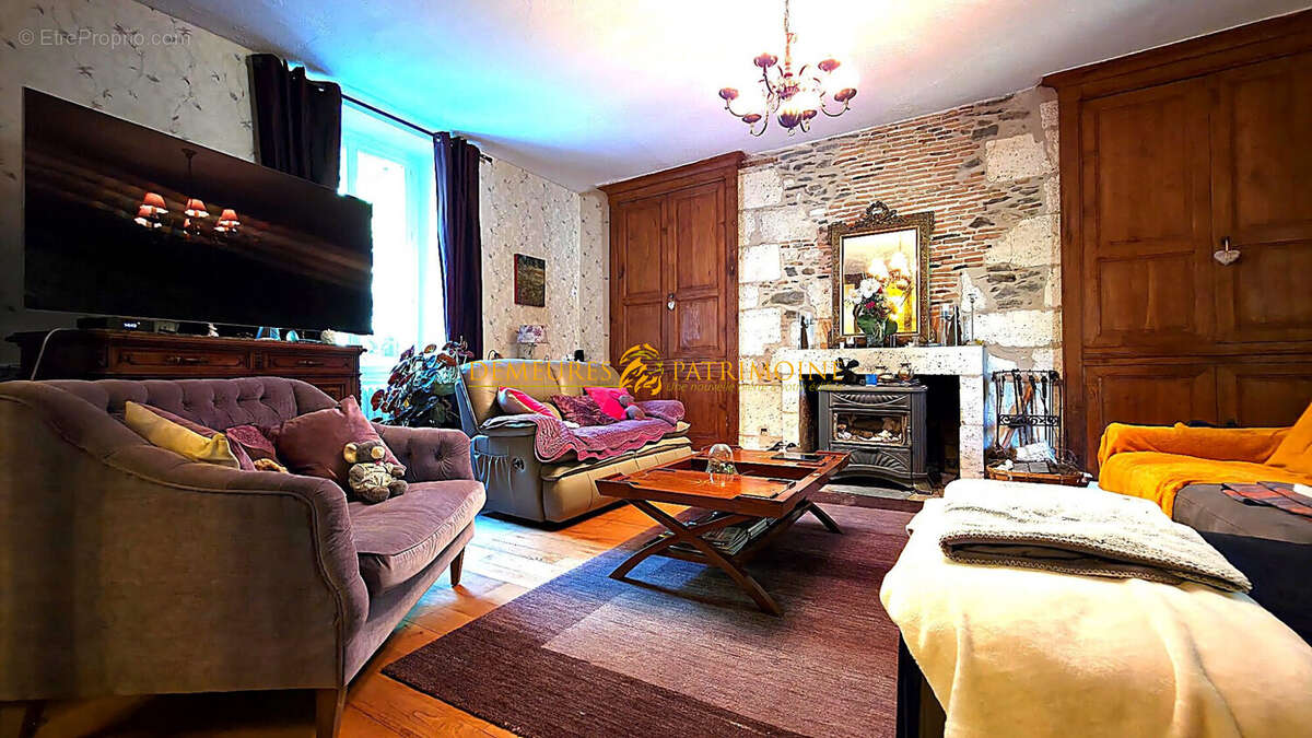 Maison à NONTRON