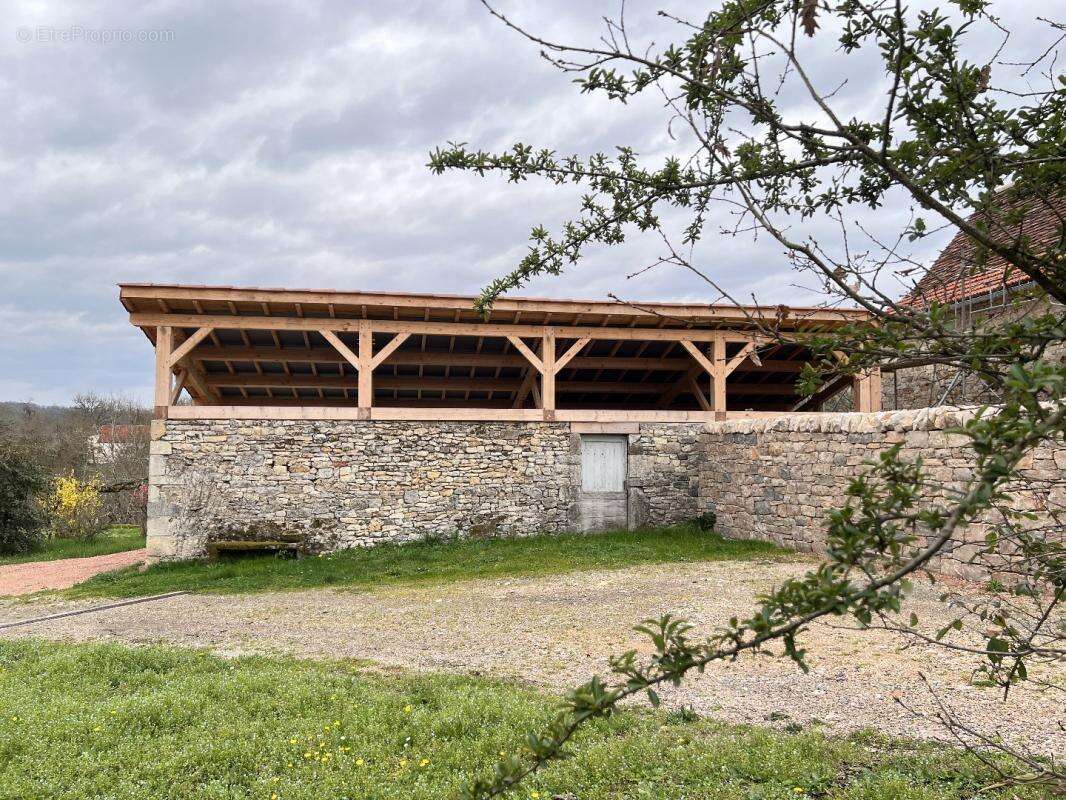 Maison à LISSAC-ET-MOURET