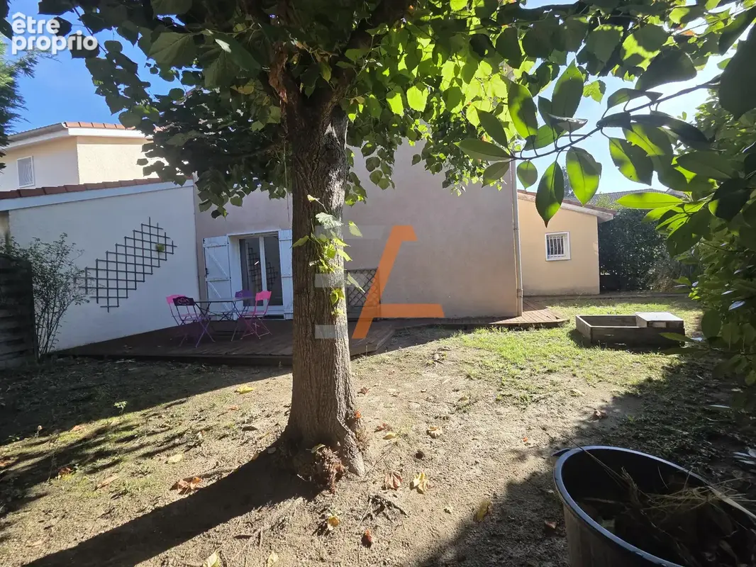 Exclusivité   saint-romain-le-puy   maison familiale 4 chambres avec jardin et garage ! - photo 3