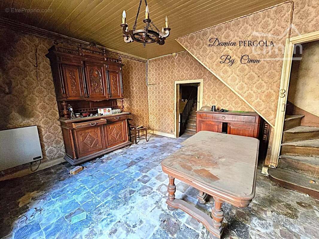 Sous les remparts de Sarlat – Ensemble immobilier à fort potentiel au cœur de la cité médiévale - photo 5