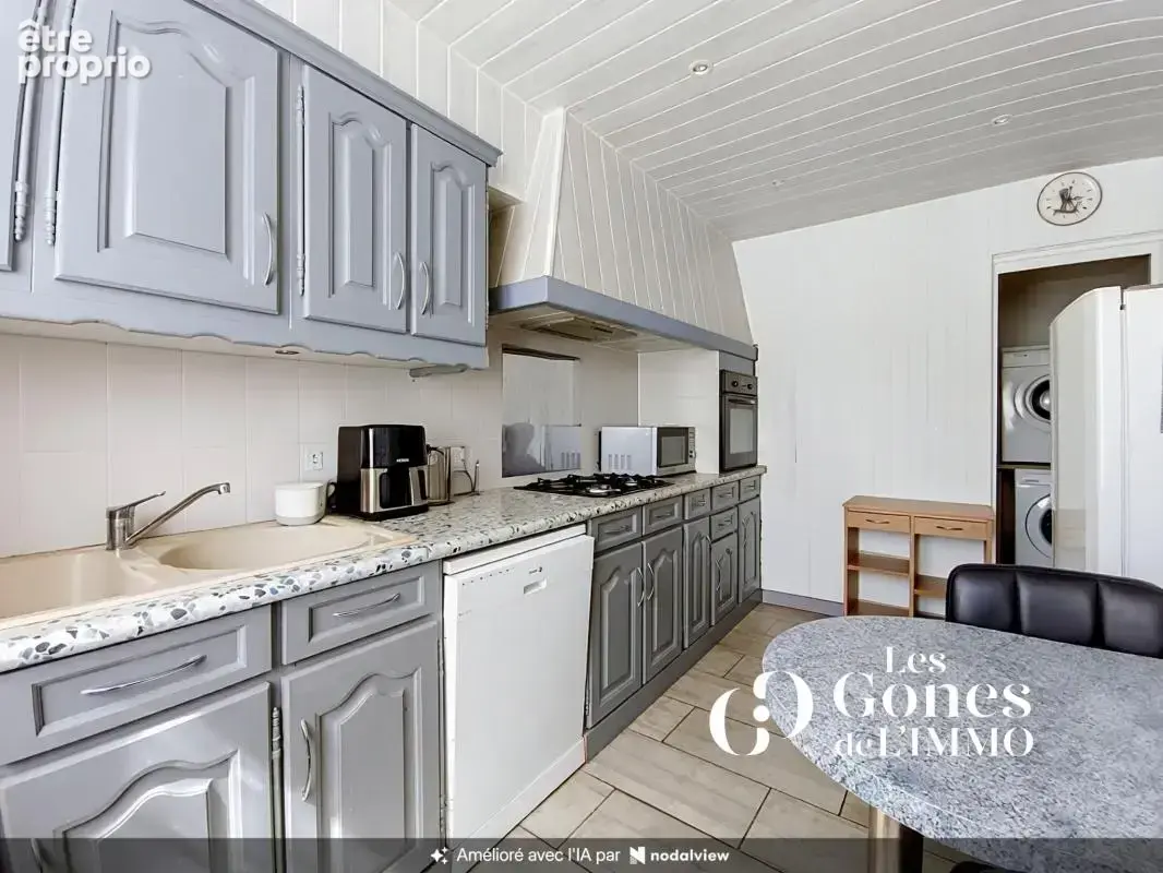 Vaugneray   Maison de ville en pierre de 138 m2 avec terrain - photo 6