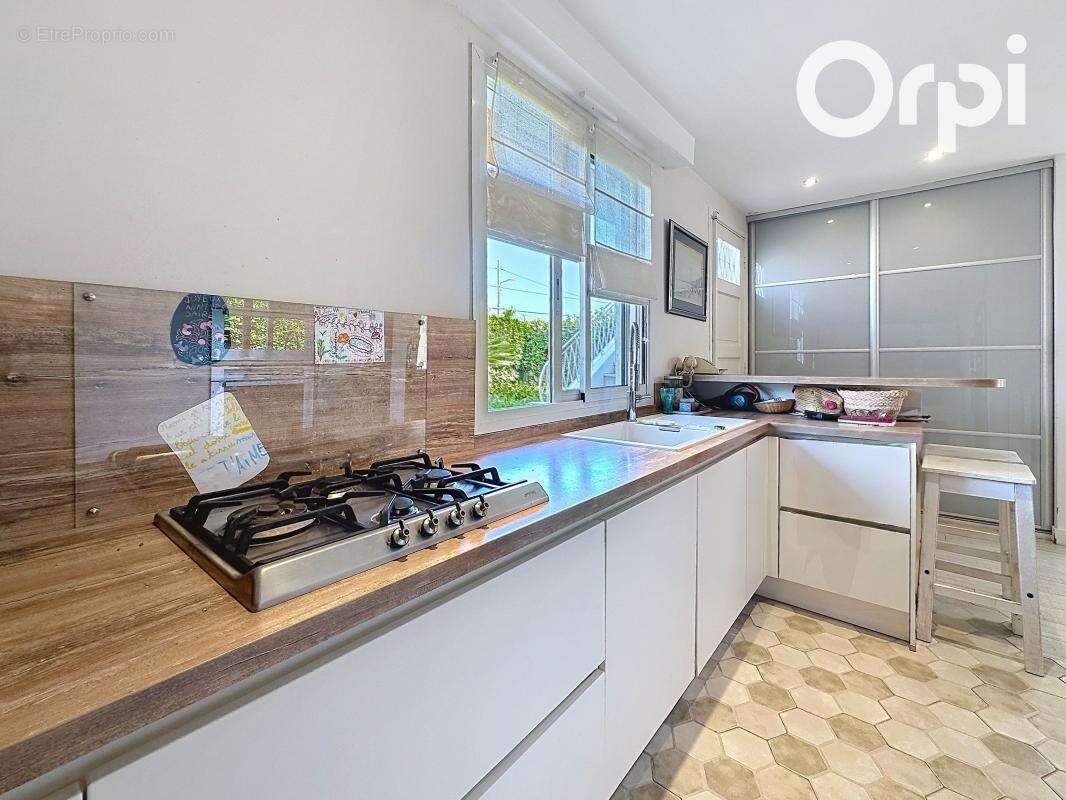 Maison à VILLENEUVE-LOUBET