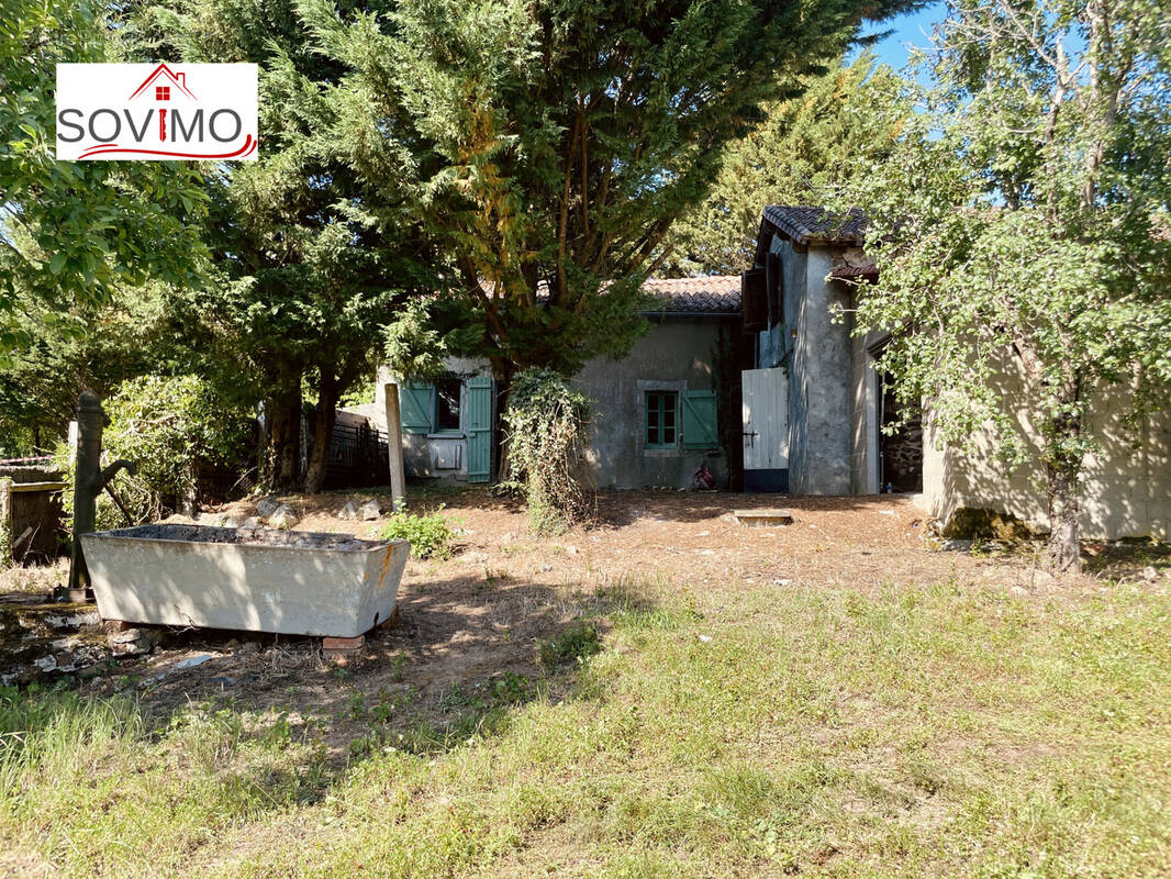 Maison à AVAILLES-LIMOUZINE