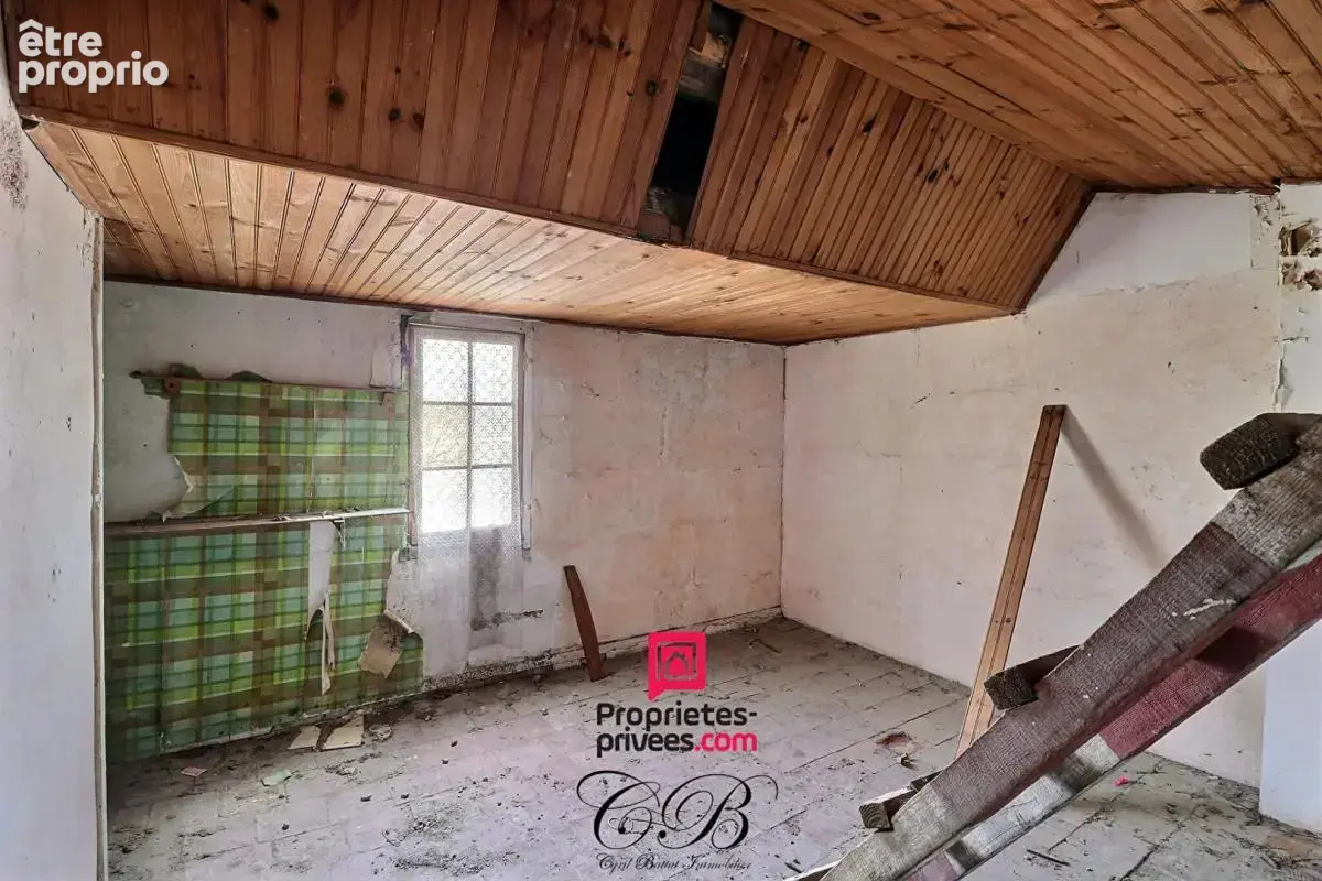 Maison à rénover en pierre - terrain 292 m² - garage - Arles Trinquetaille - photo 7
