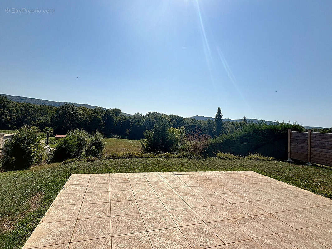 Maison à SAINT-VULBAS