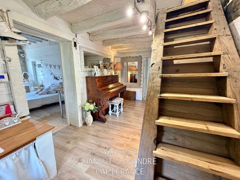 Maison à SOULAIRE-ET-BOURG