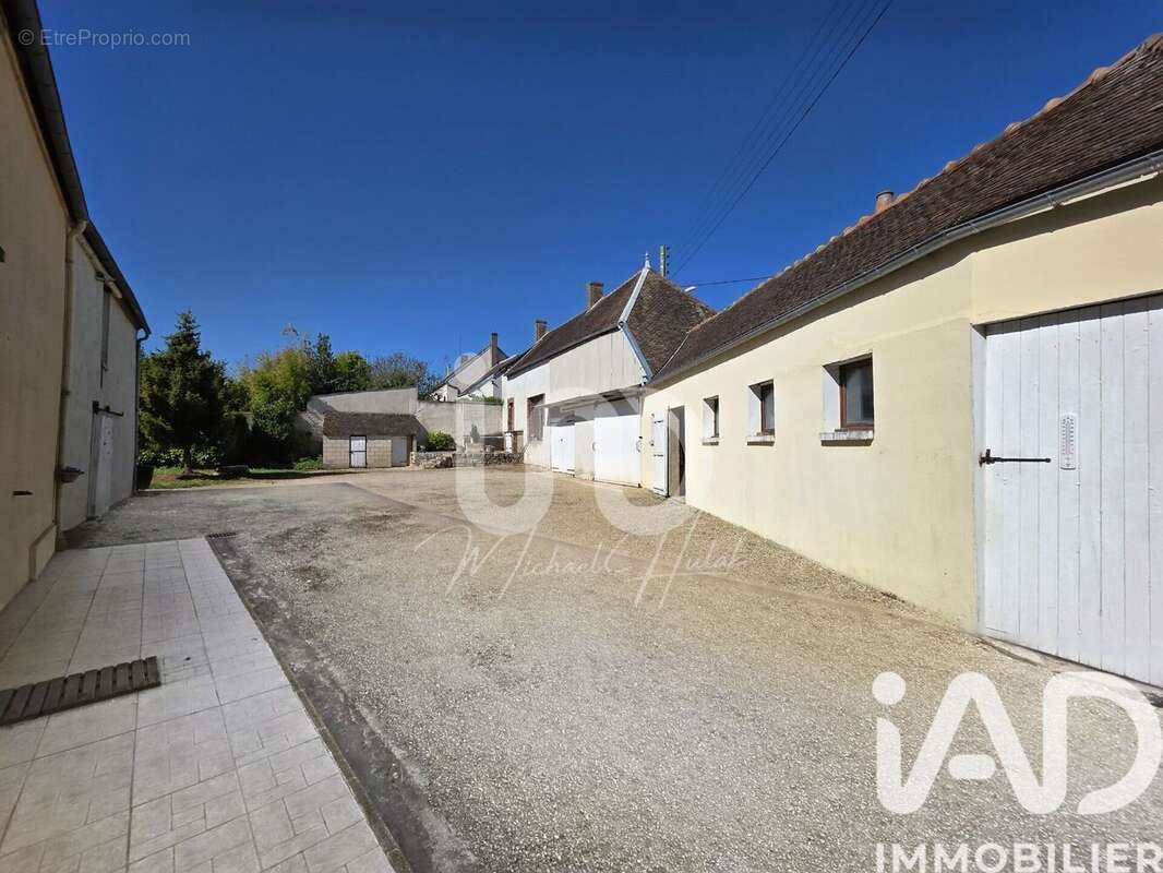 Maison 117 m² à La Louptiere-Thenard  - photo 3