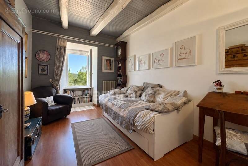 Propriété 203 m² habitables et 265 m² de dépendances - photo 12