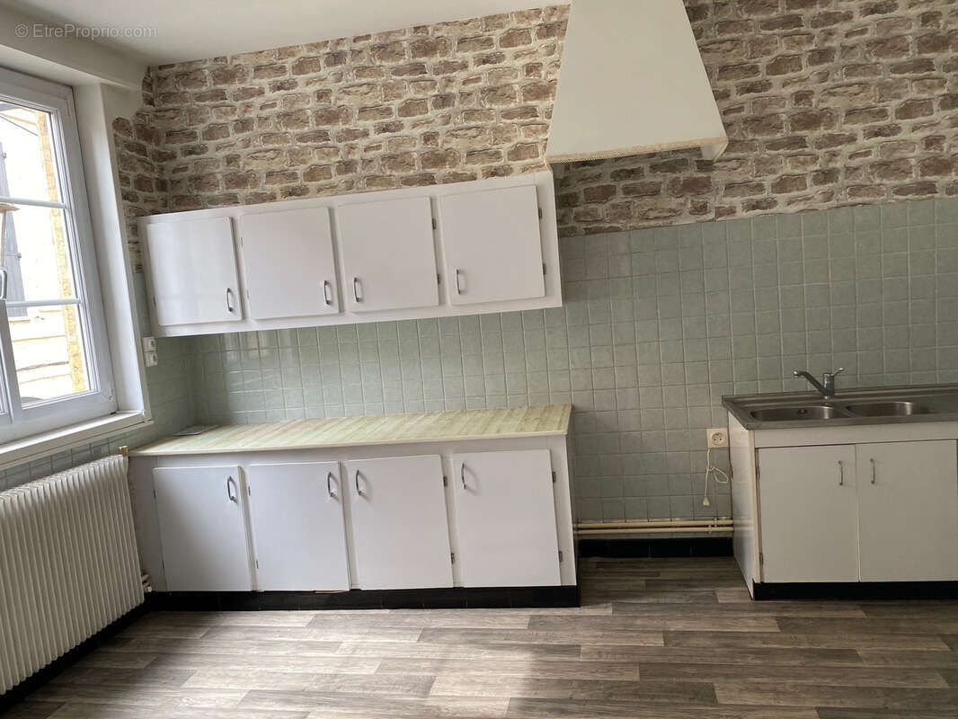 Exclusivité ! Au coeur St Omer, Appartement T4, cave et dépendance - photo 3