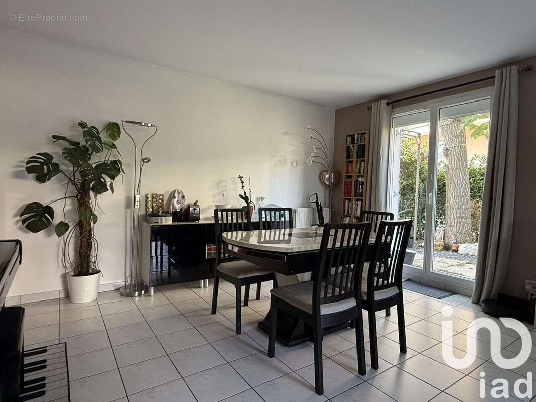 Photo 3 - Maison à SAINT-GRATIEN