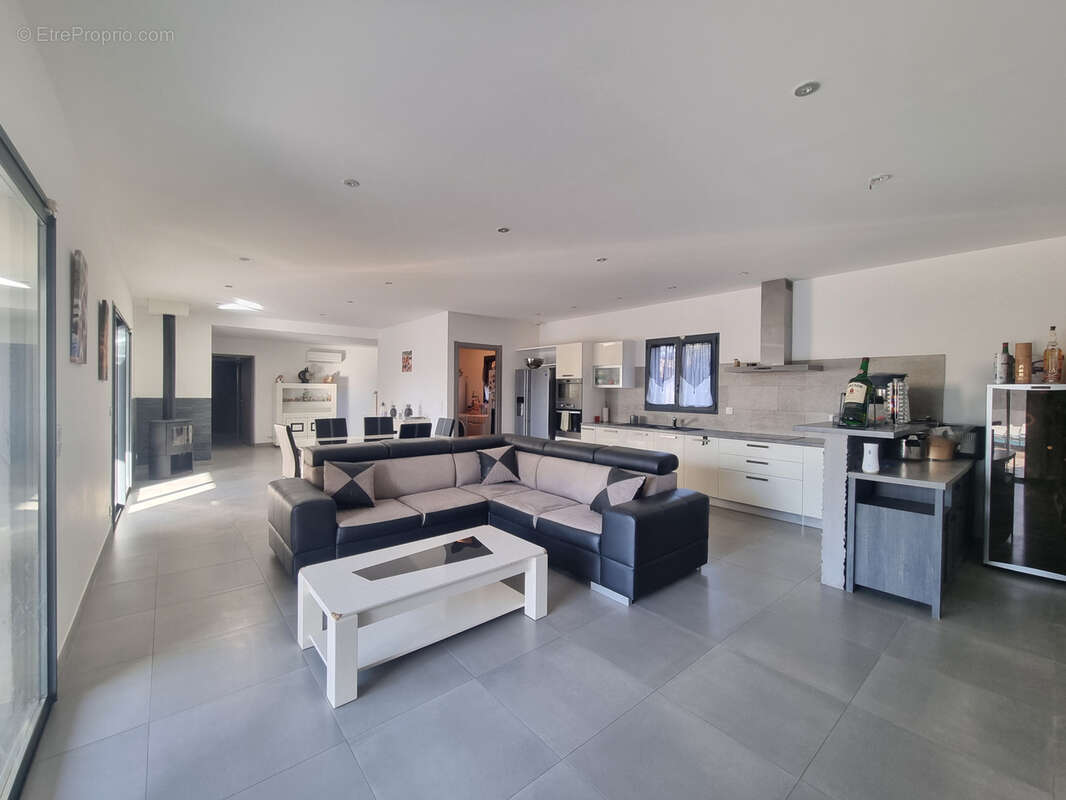 Maison à LINGUIZZETTA