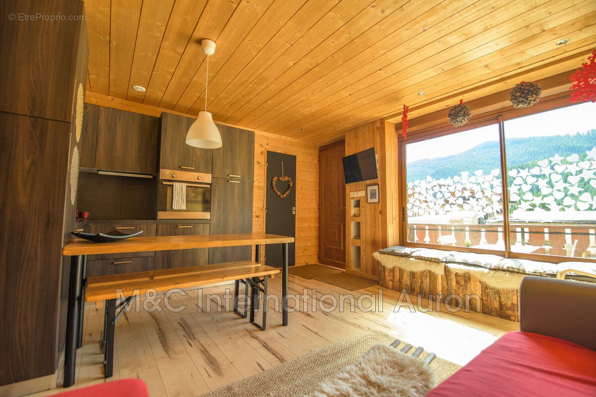 Appartement à SAINT-ETIENNE-DE-TINEE