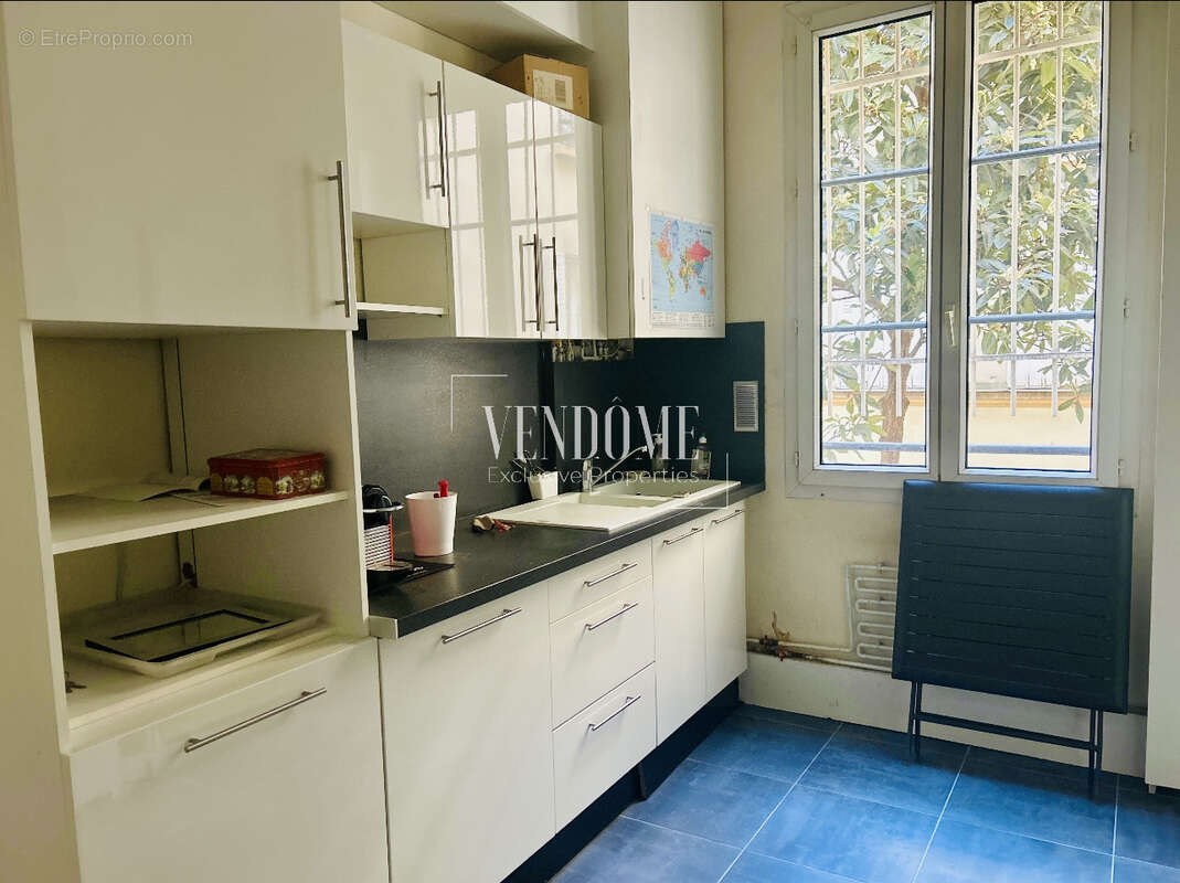 Appartement à PARIS-11E
