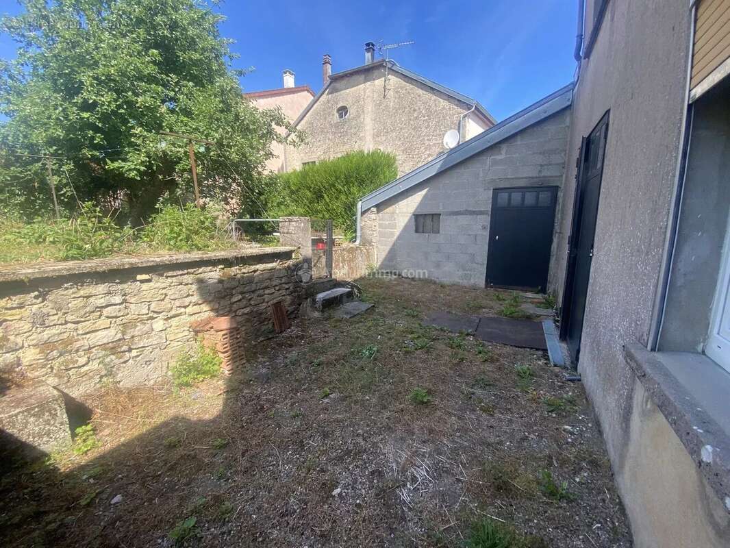 Maison de village - photo 10