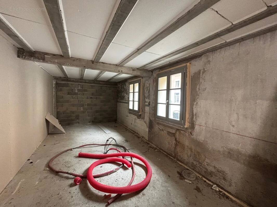 Appartement à TASSIN-LA-DEMI-LUNE