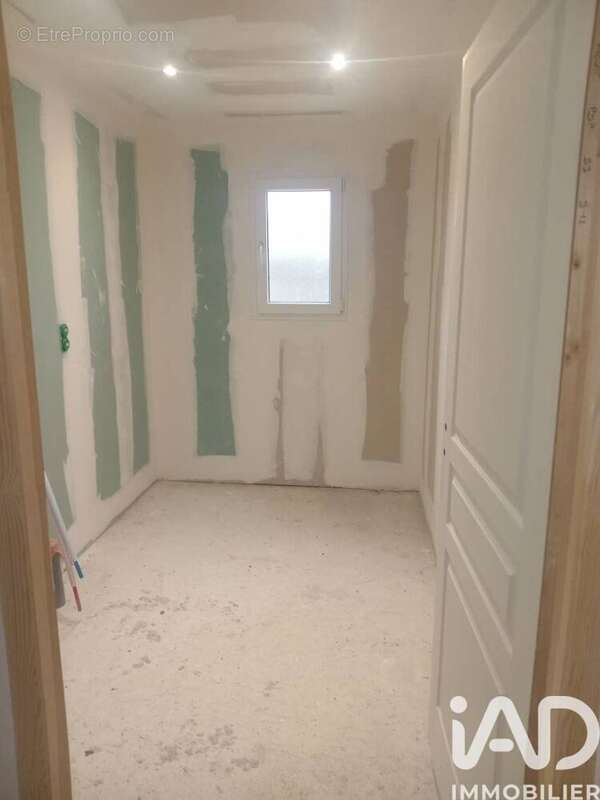 Photo 7 - Maison à MEHUN-SUR-YEVRE