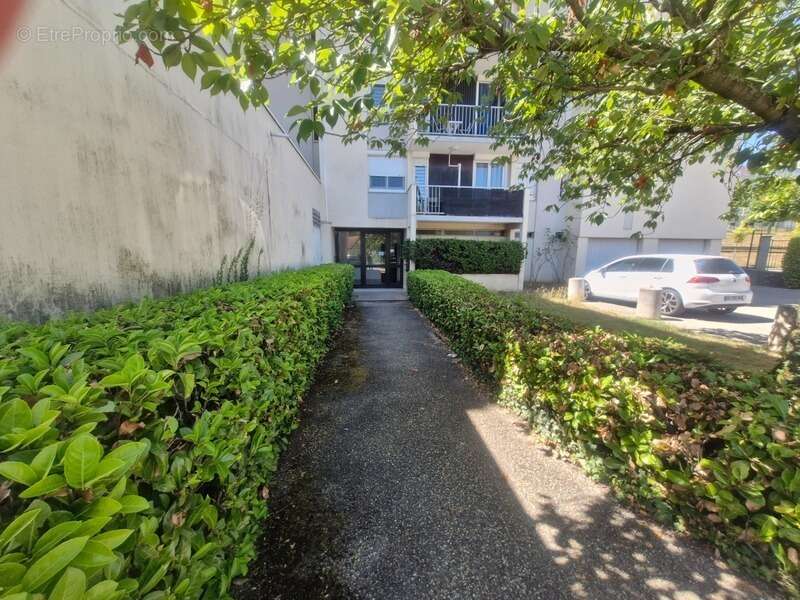 Appartement à UNIEUX