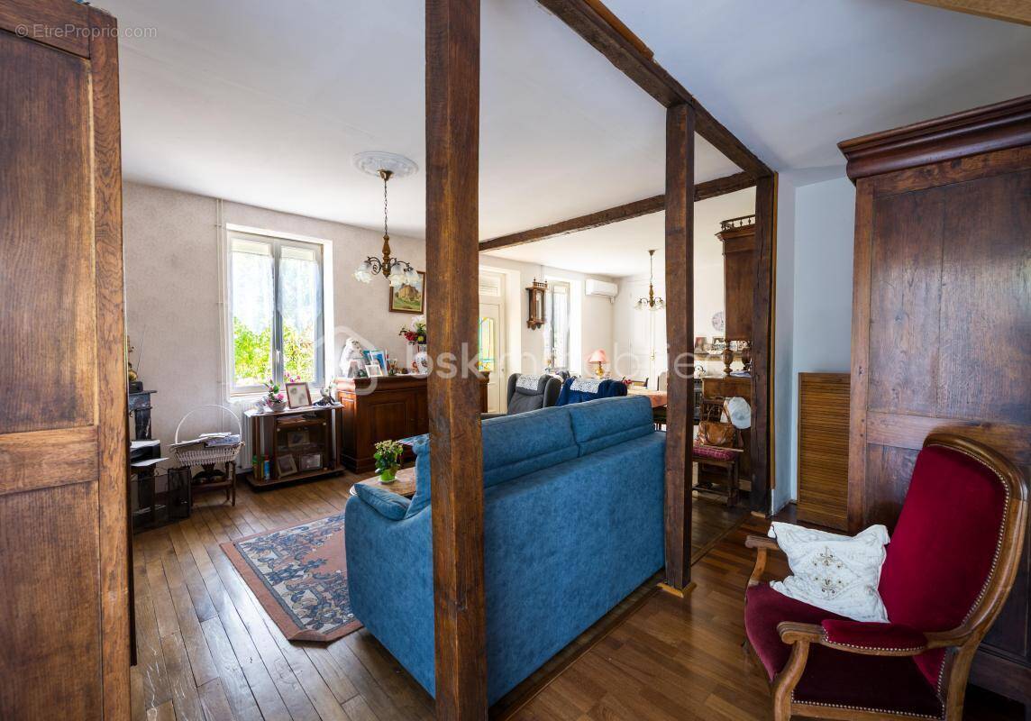 Maison à LA CHATRE