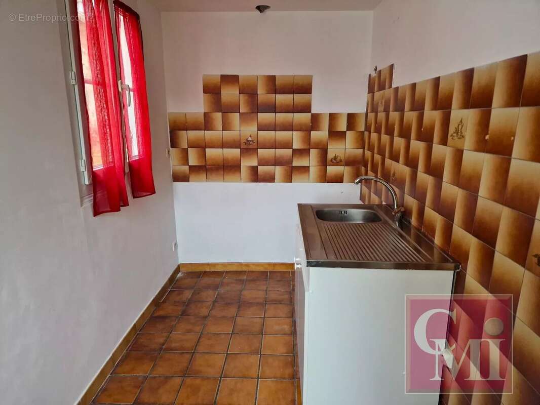 Maison à SAINT-CHERON