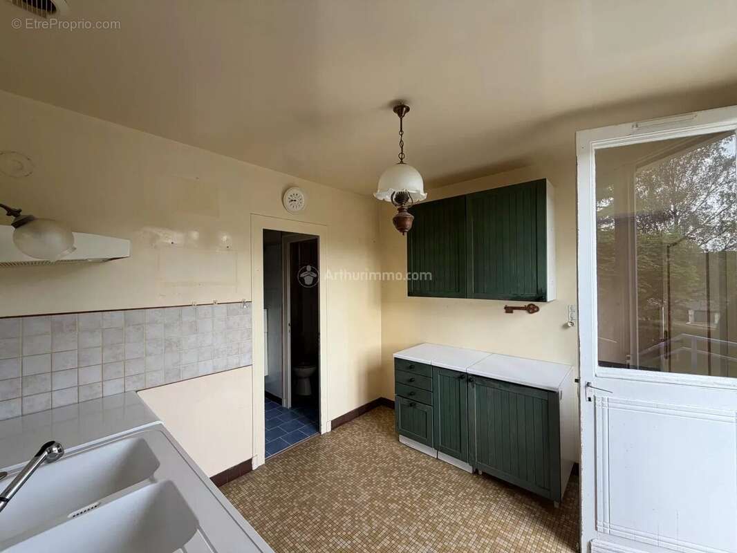 Maison à CHAHAIGNES