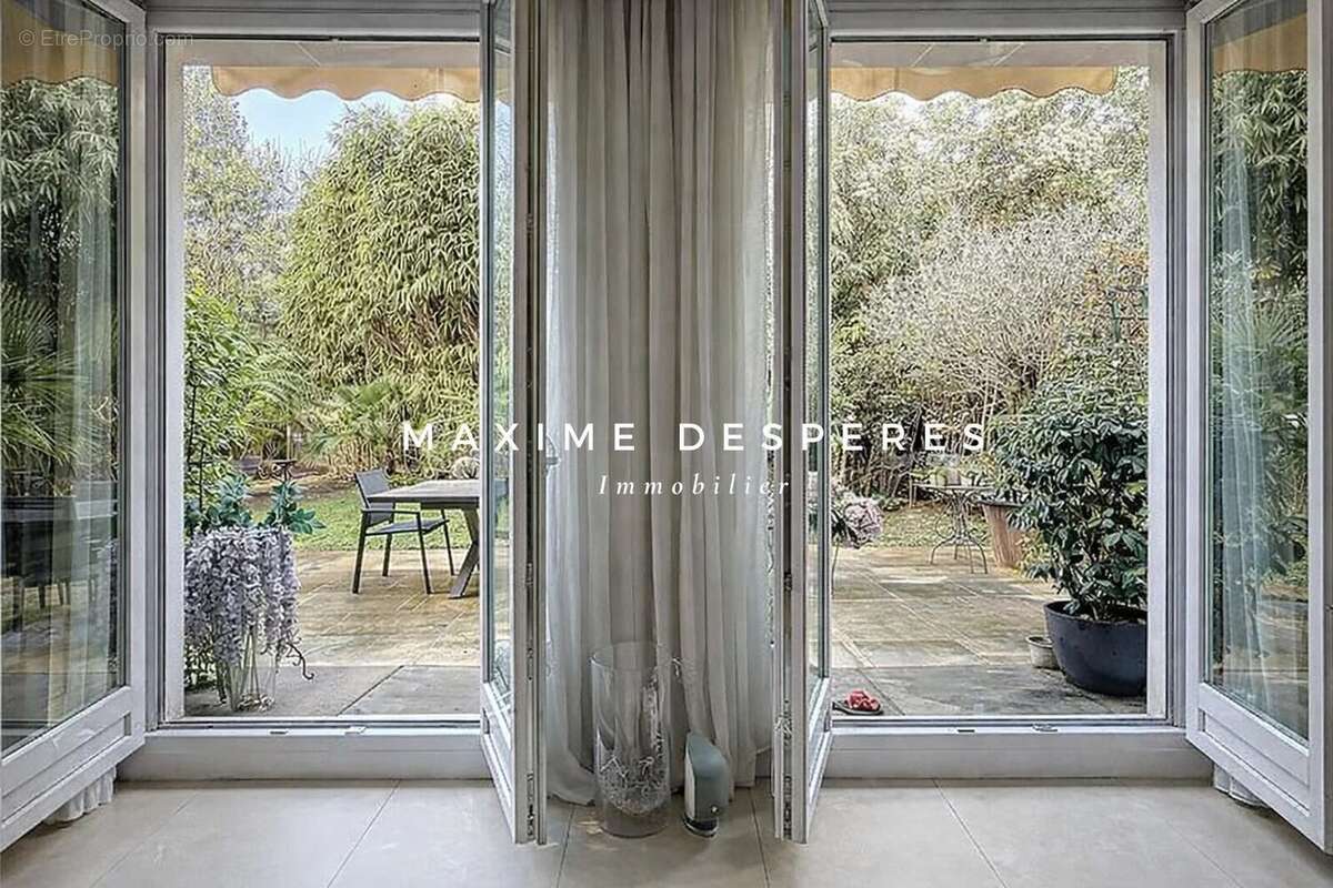 Appartement à NEUILLY-SUR-SEINE