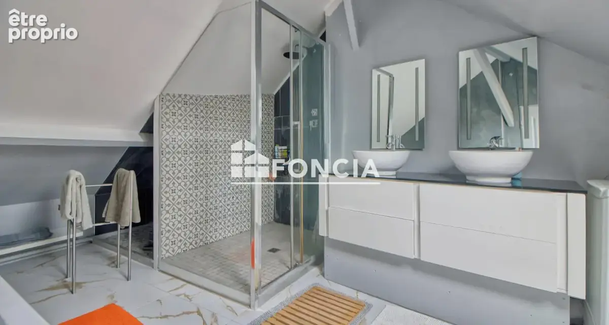 Coup de coeur foncia – grand t2 en duplex avec un charme fou + cave en sous-sol - photo 19