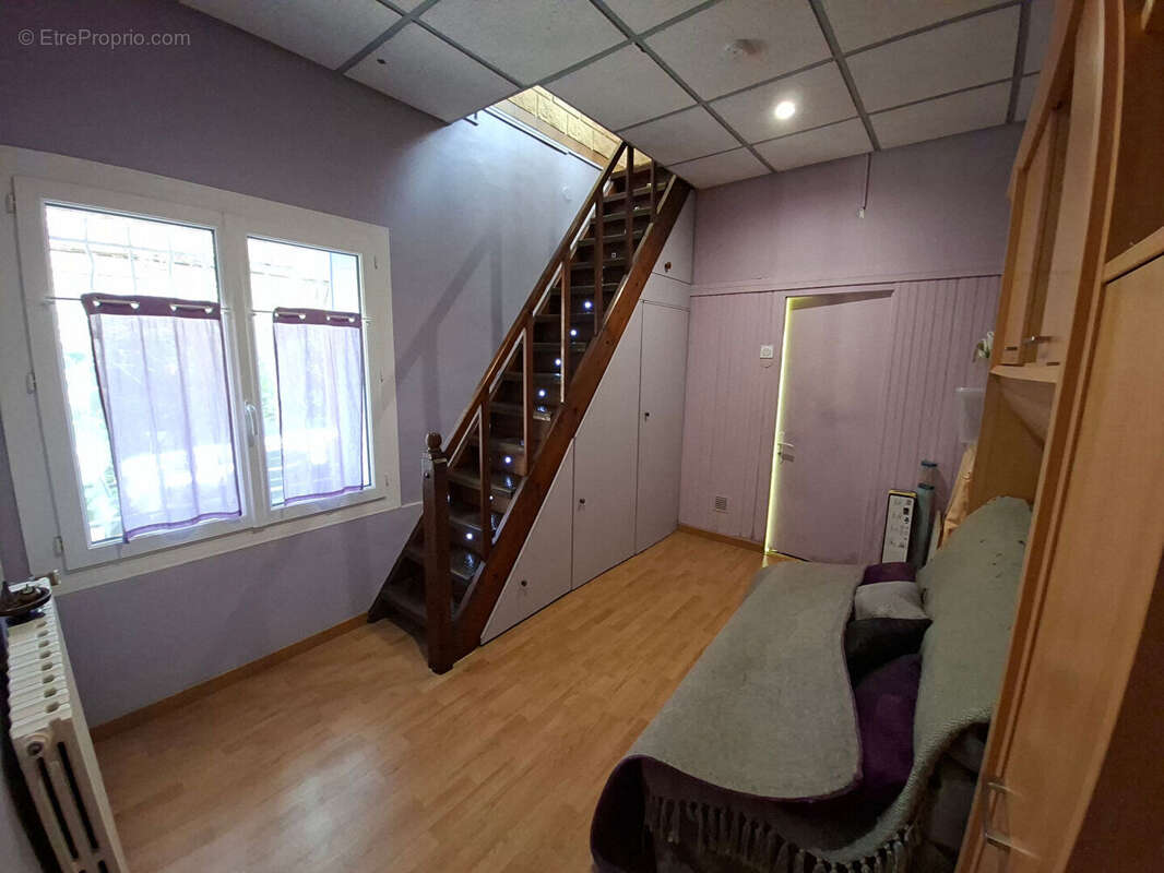 Maison à LA VALETTE-DU-VAR