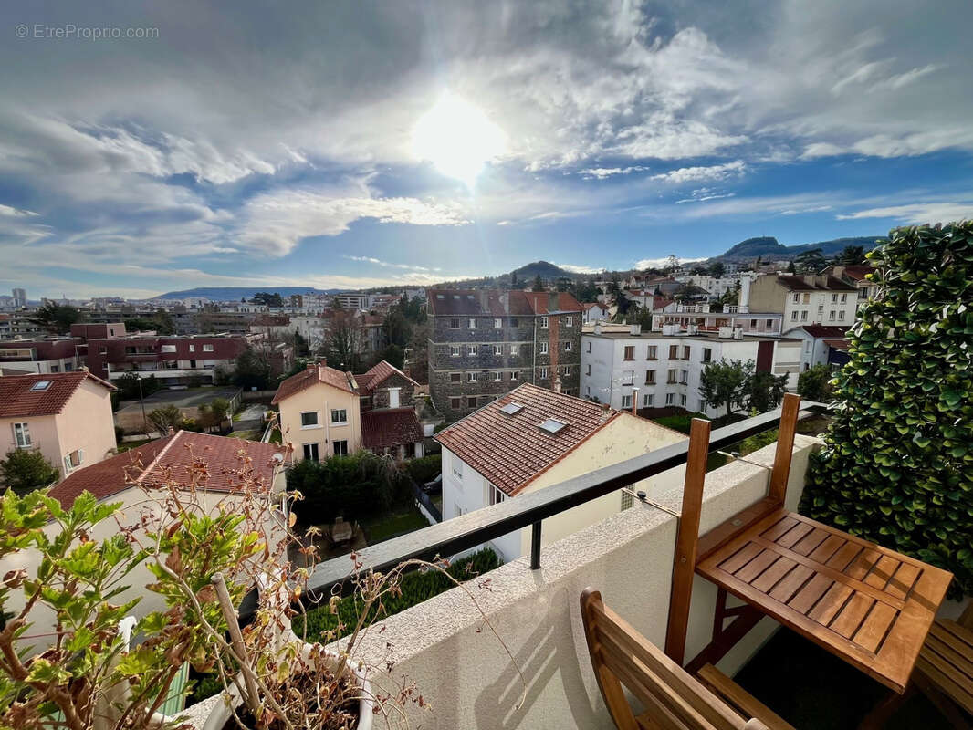 Appartement à CHAMALIERES