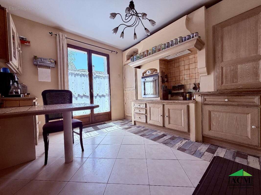Maison à MERY-SUR-OISE