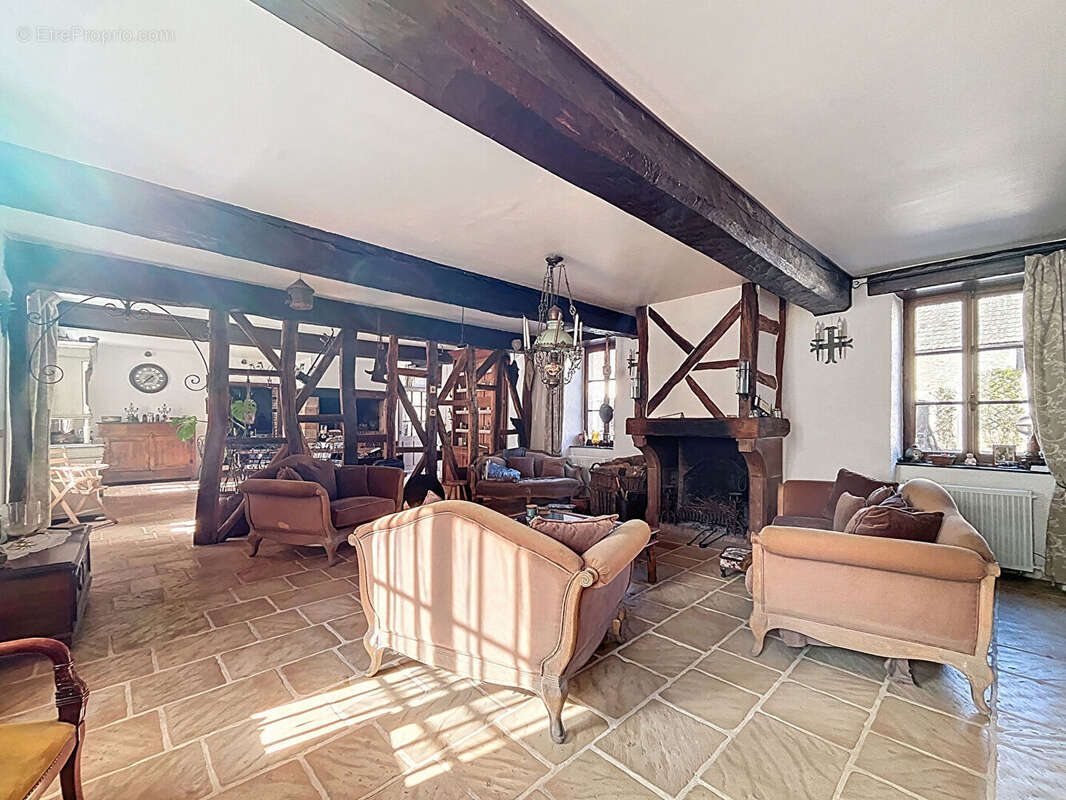Maison à BLIGNY-SUR-OUCHE