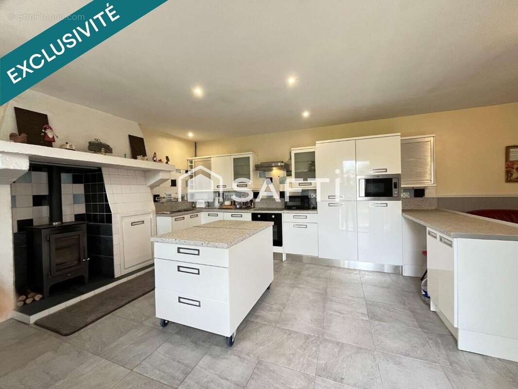 Maison 116 m² à Le Vieux-Marche  - photo 4