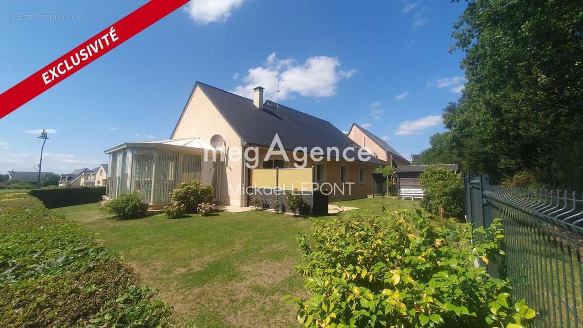 Maison à LE GENEST-SAINT-ISLE