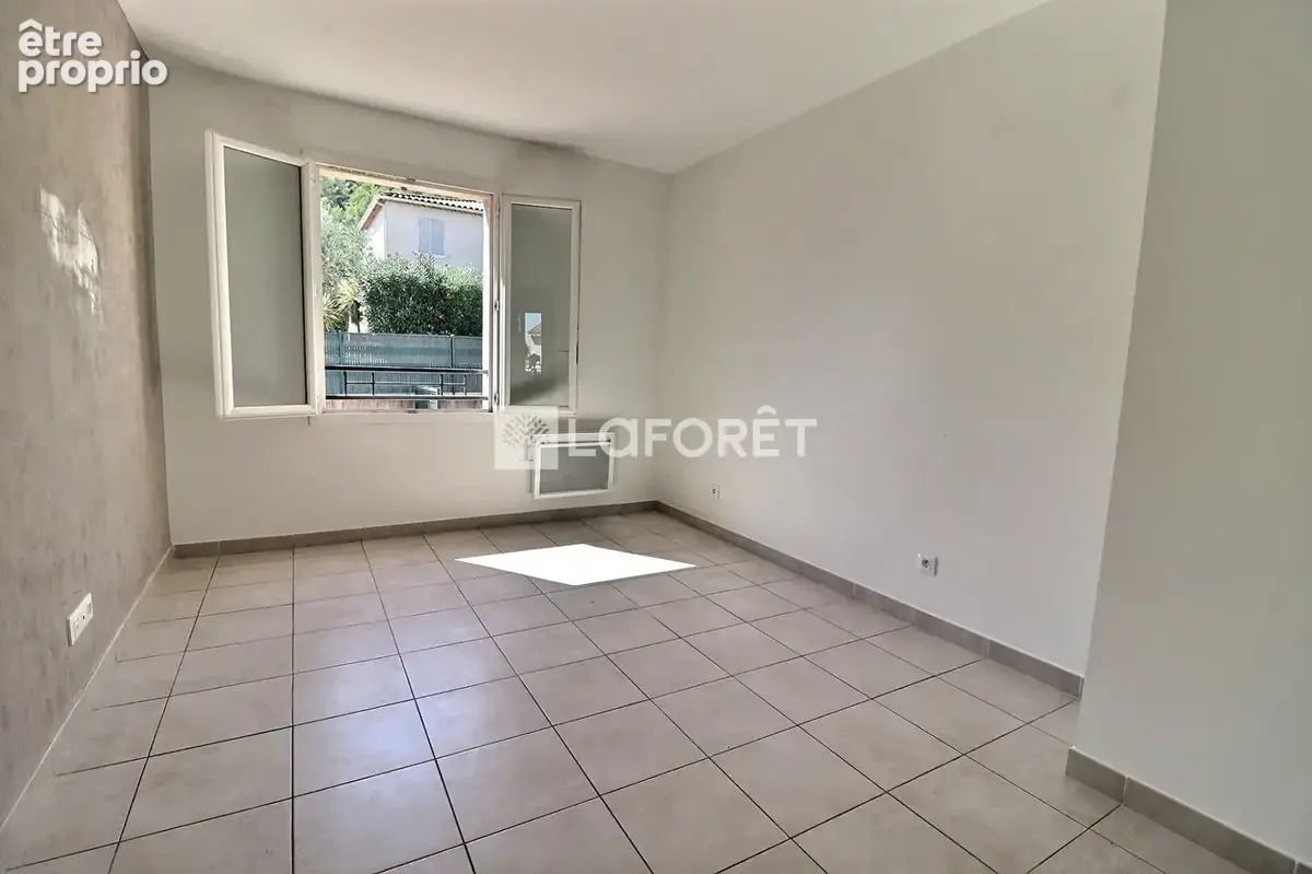 Maison Cuers 4 pièce(s) 85 m2 - photo 9