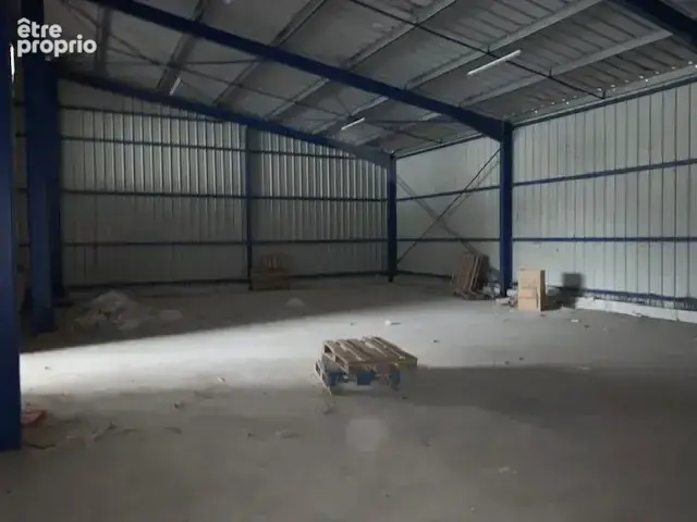Commerce 1300 m² à L'isle-D'espagnac  - photo 4